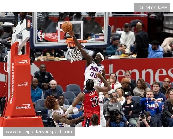 76人攻防平衡：外围传导与内线保护并举形成球队核心框架