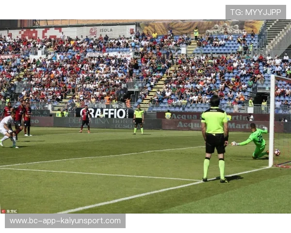 卡利亚里拉帕杜拉灵动跑动创造空间